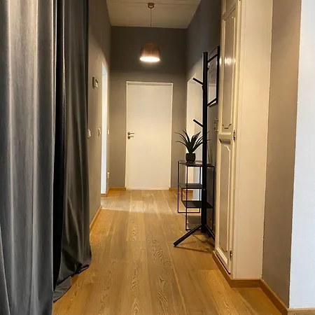 Mit Stuck In -living Liebig54 Apartment *