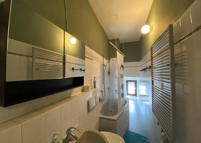 Mit Stuck In -living Liebig54 * Offenbach am Main